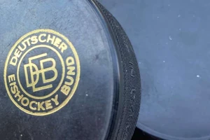 Das Logo des Deutschen Eishockey-Bundes.